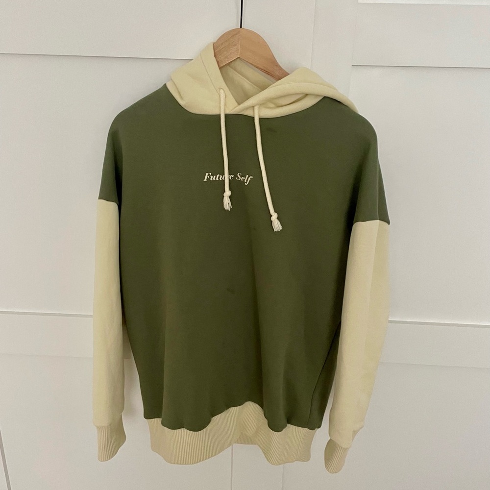 Green and Cream Color-Block Sweatshirt